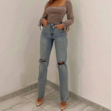 Load image into Gallery viewer, Flare Floor Ripped Jeans